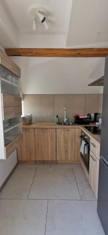 Klimatyczny Apartament Nr 8 Z Widokiem Na Gory Sowie ビエラバ エクステリア 写真